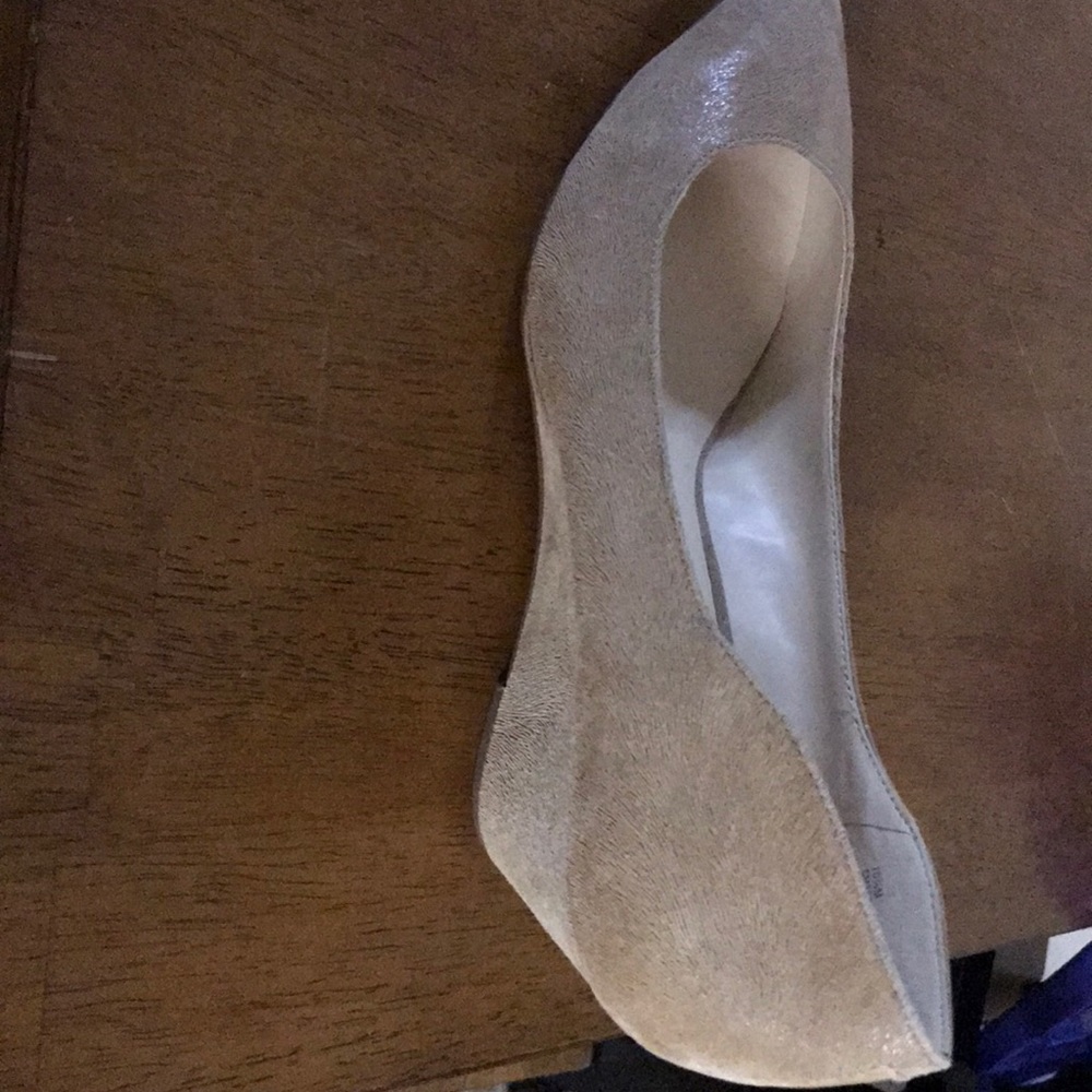 Shoes - Picture 2 of 3